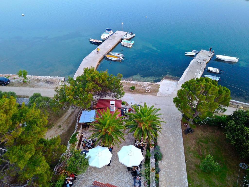 Gorgonia Suites In Verunic Luaran gambar