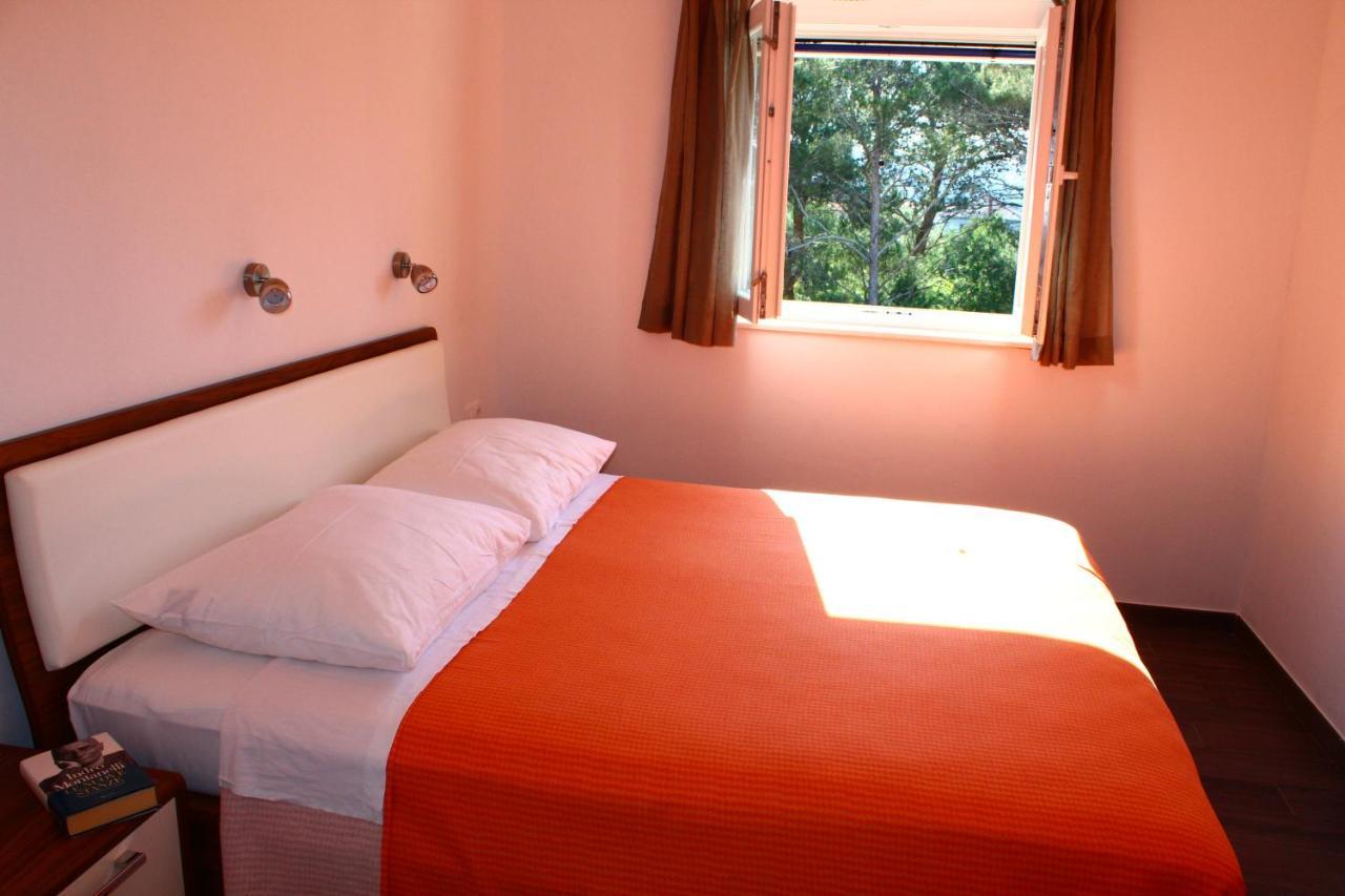 Gorgonia Suites In Verunic Bilik gambar